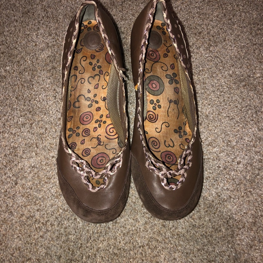 Gently used Morenatom Wedge